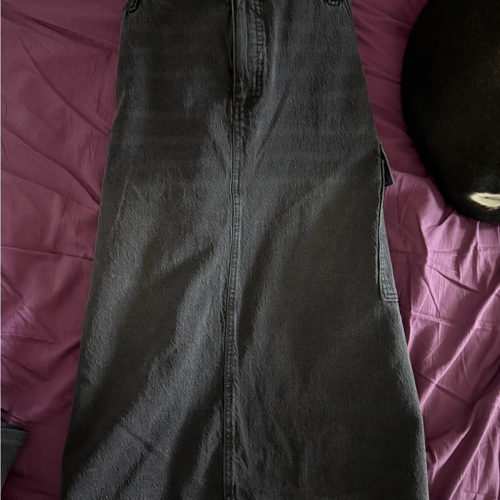 Ava & Viv Black Midi Skirt